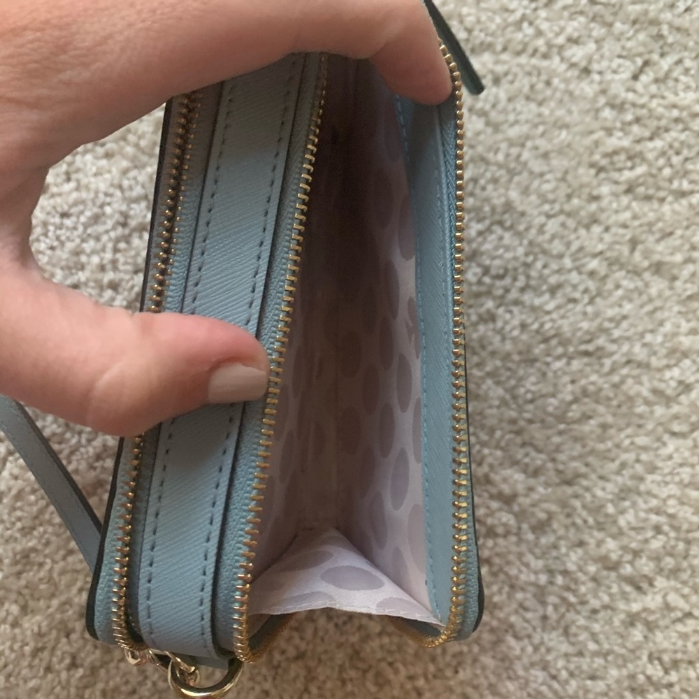 Authentic Kate Spade Cross Body - Picture 3 of 5